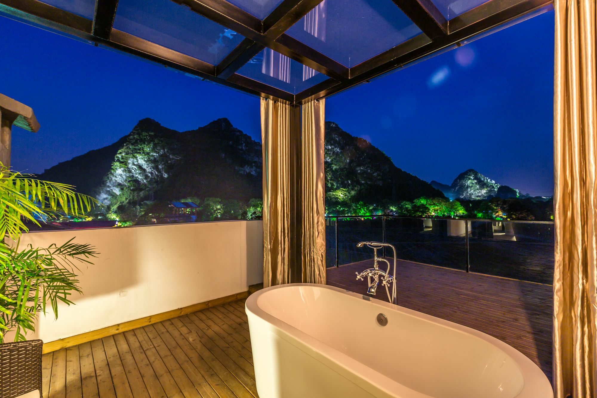 Moon Flower Hotel Guilin Buitenkant foto